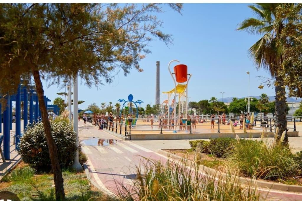 Playa Huelin Beach Málaga Exterior foto